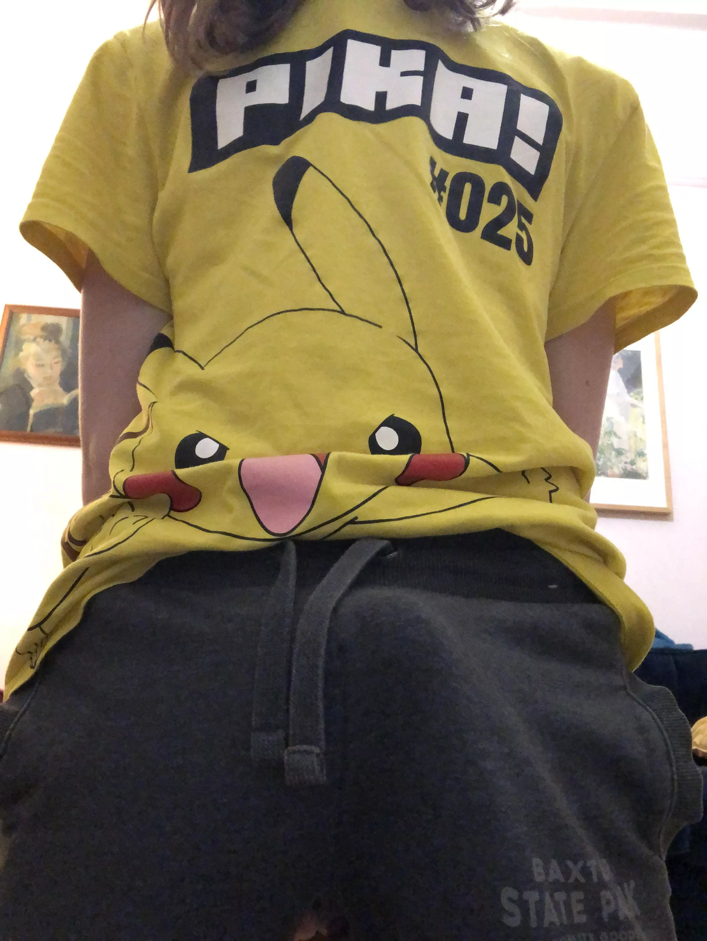 wanna see what’s underneath?🤭😘 posted by shydragon907