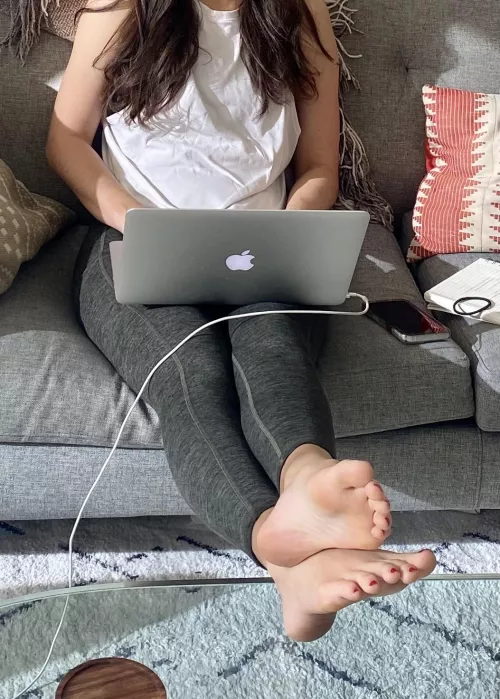 Would you help me while I work? by MiaHendrixxx