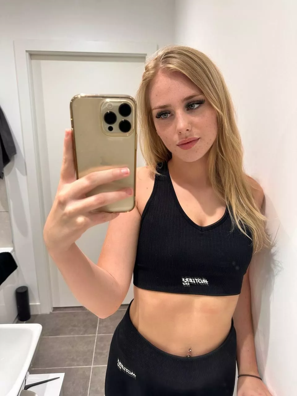 Are gym crop tops better than normal crop tops posted by trunks90wz