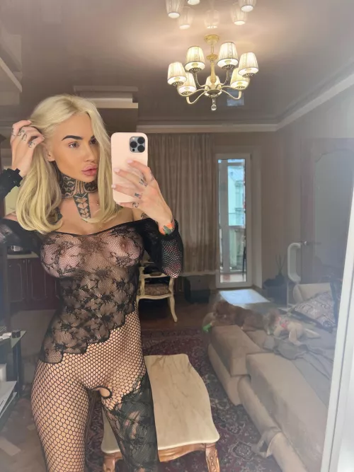 Celebrate Carnival with this Latina Milf. Where would you have me sit next? by baby_mia96