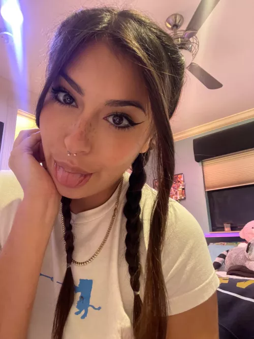 Colombian x Cuban & Asian by LilPrincesskitty