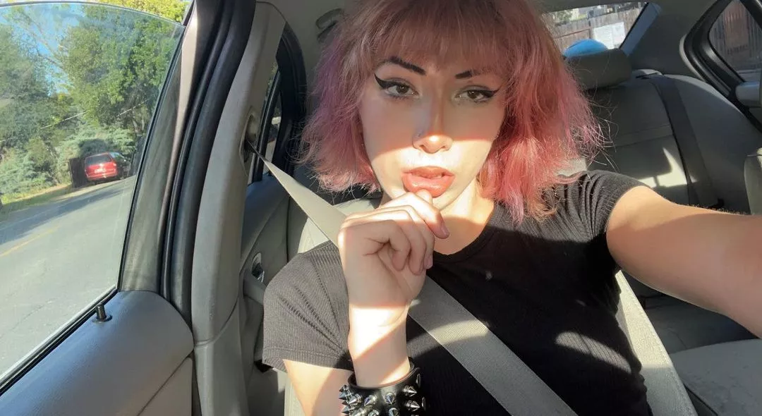 do you think i'm cute? posted by PoisedUnification