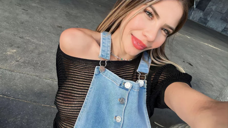 Felt pretty in one of my favorite tops by charlotte_wondersxxo