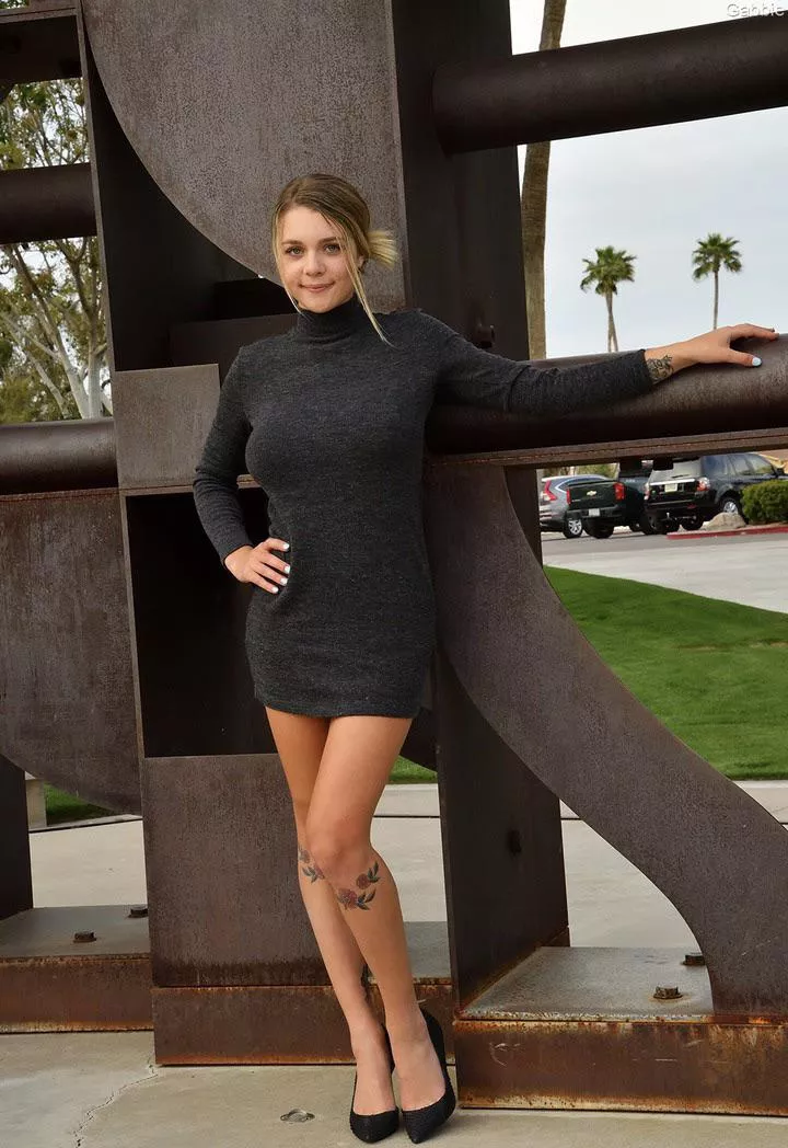 Gabbie Carter posted by SexyBeautiful_Women