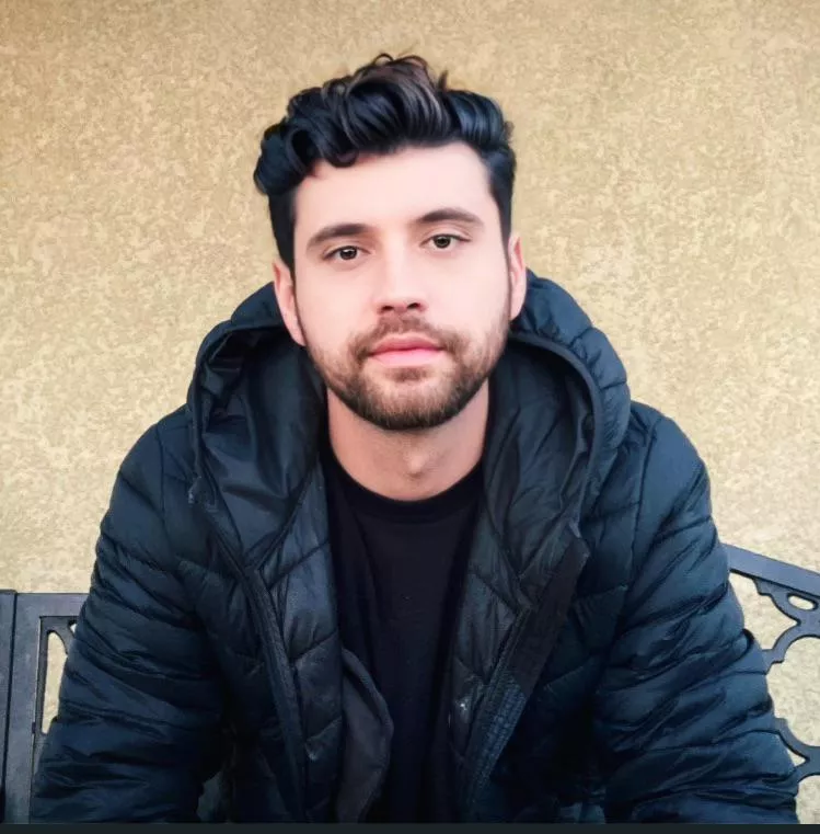 Good morning Bros 🙈😘 posted by Hunter_Hex