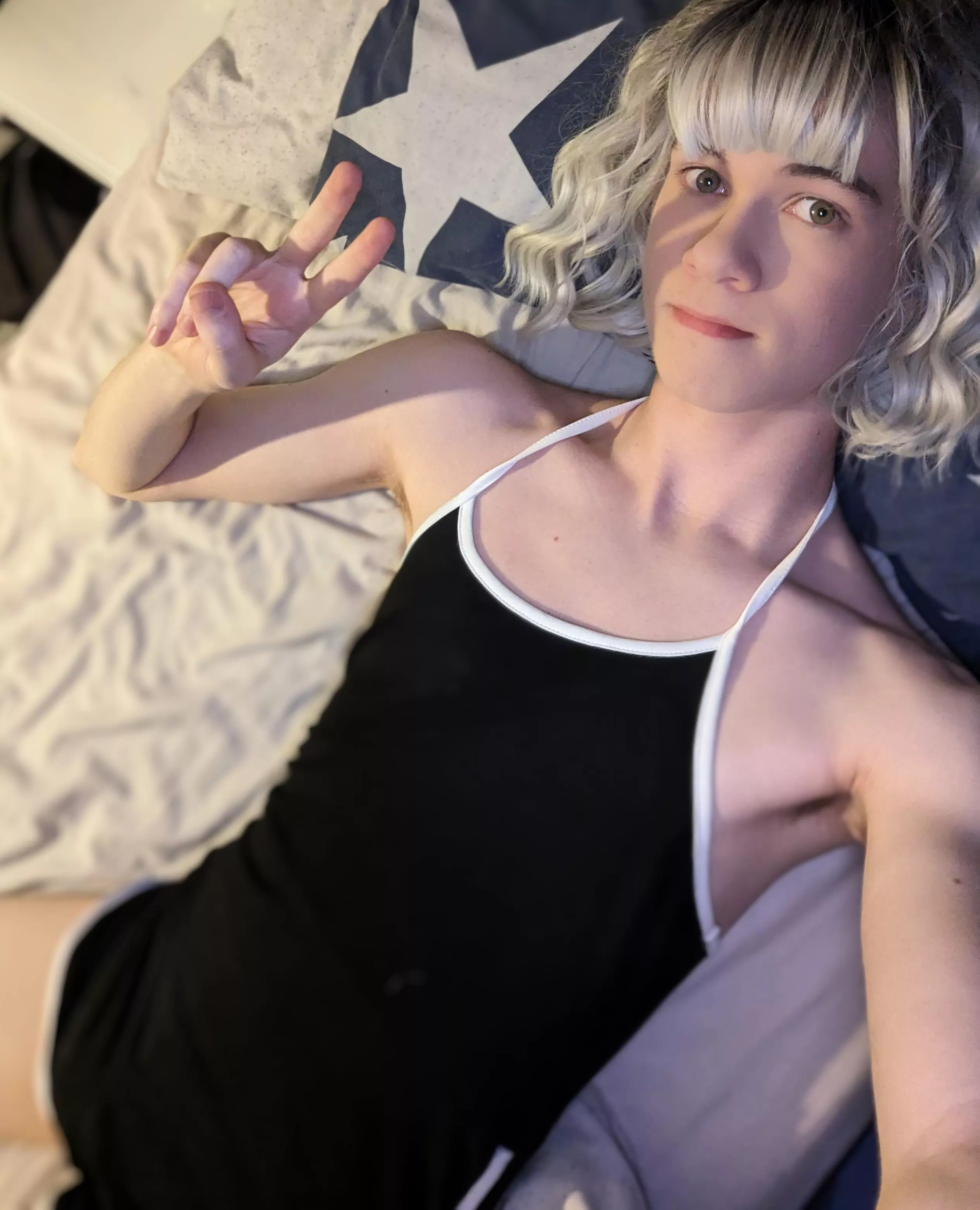 Hiii!!! Got a new cute outfit, even did light makeup :)) x posted by RosieChlo