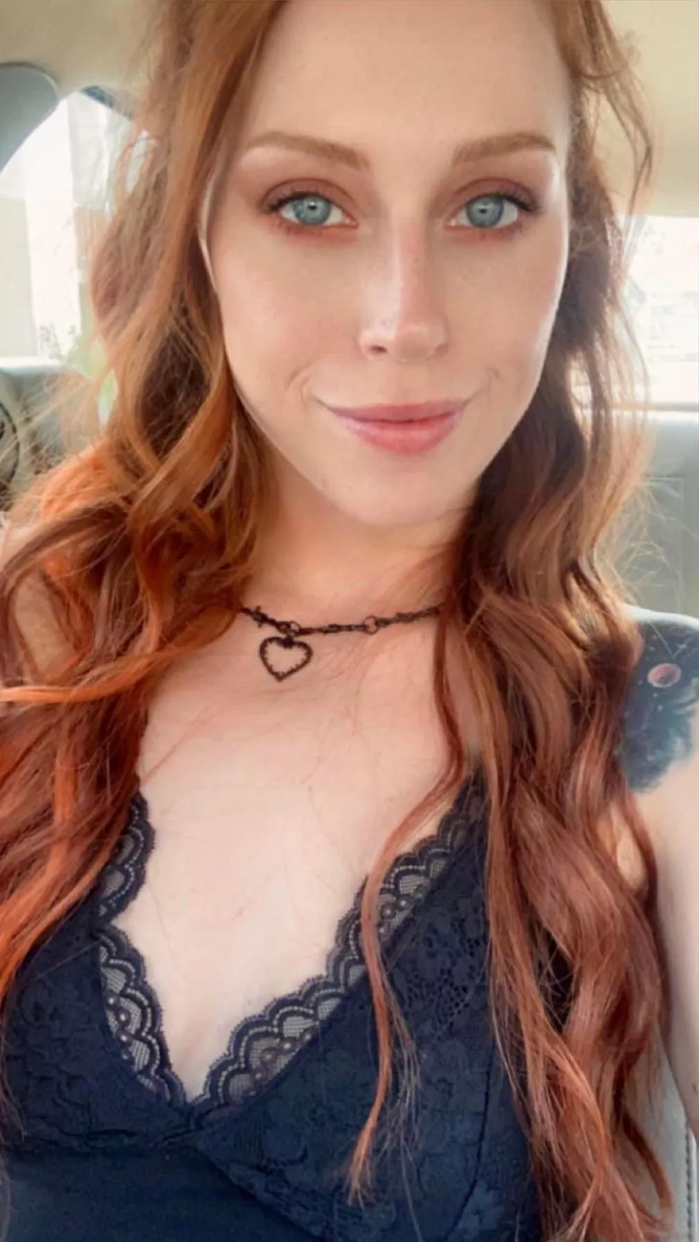 i don’t tan, i freckle :) posted by istayyawayyyX