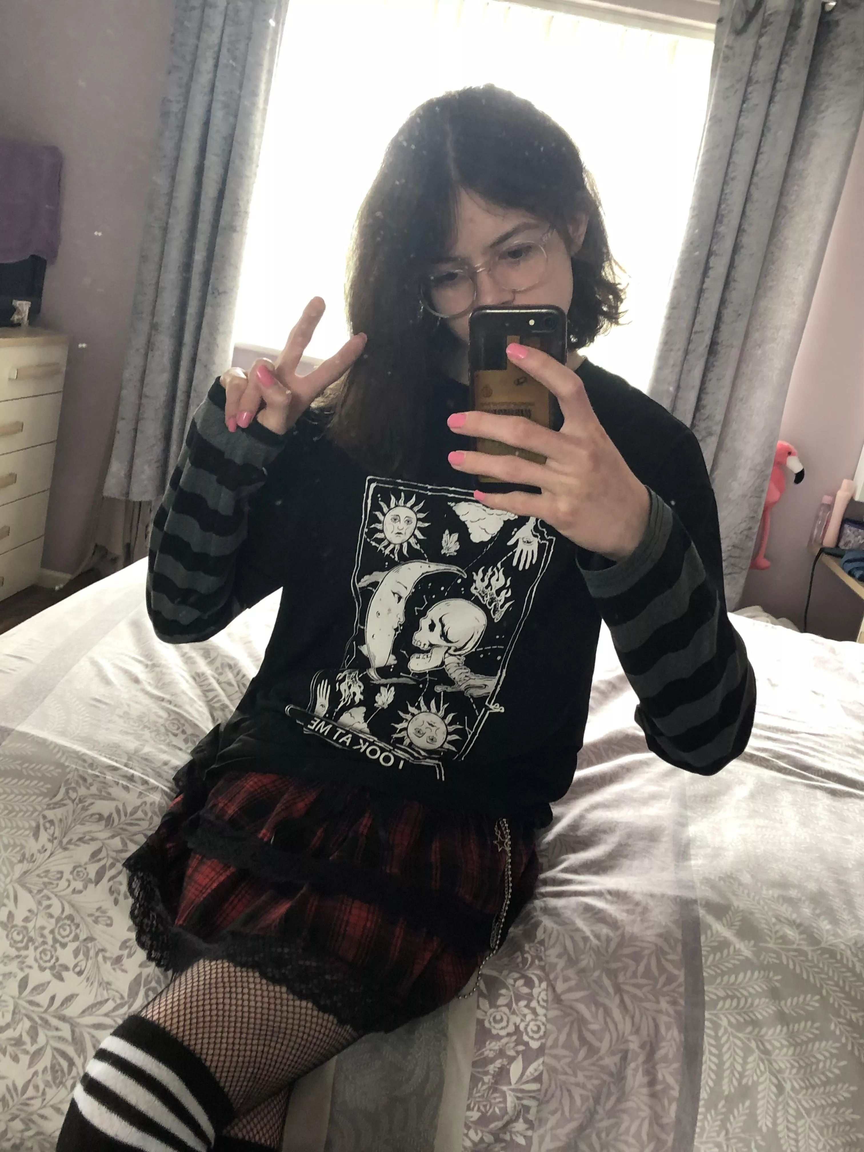 Just two cuties looking at each other~ 🖤❤️ posted by TheHiddenFem07