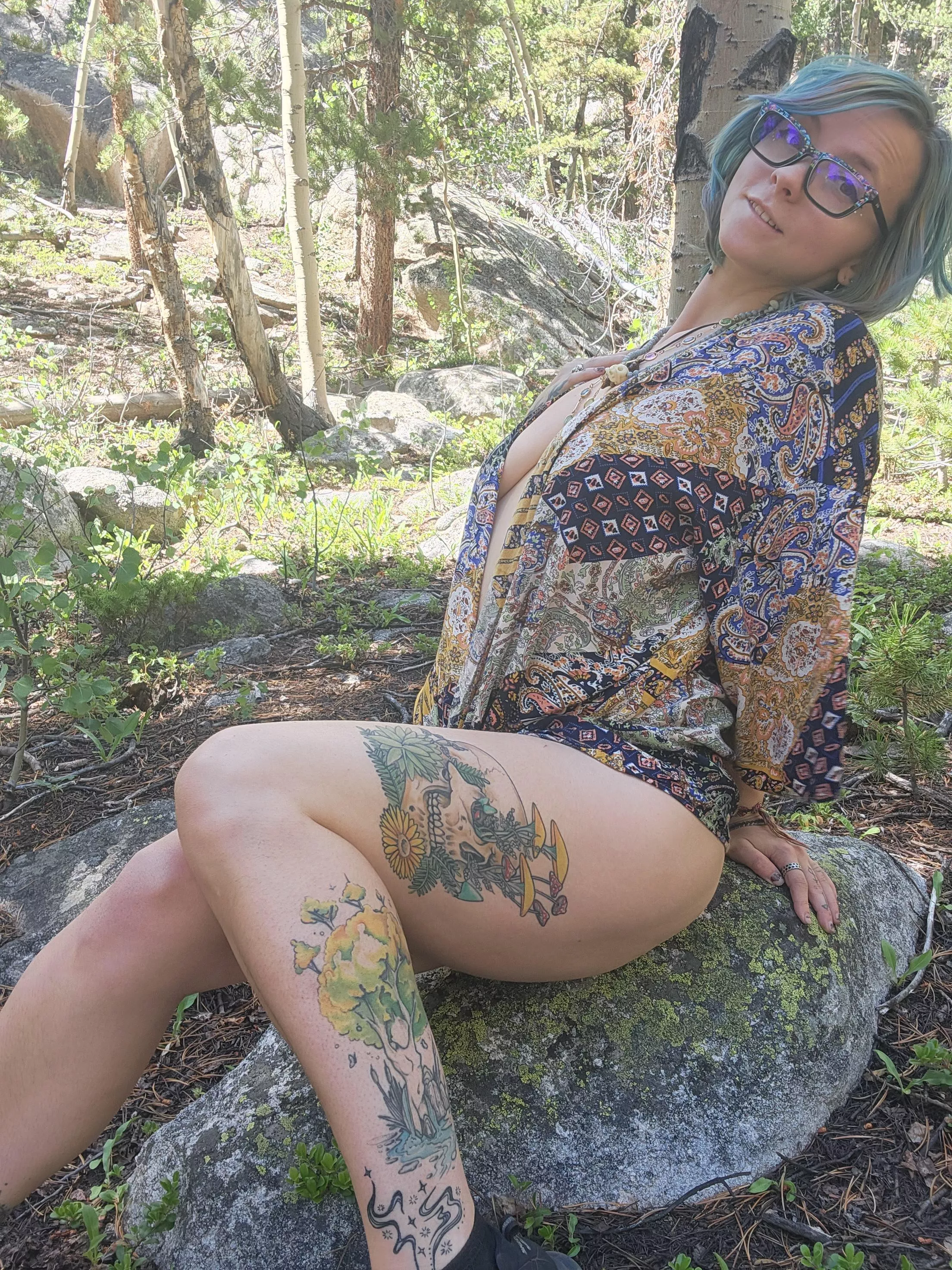 Let's go for a hike😉 posted by Mavissky