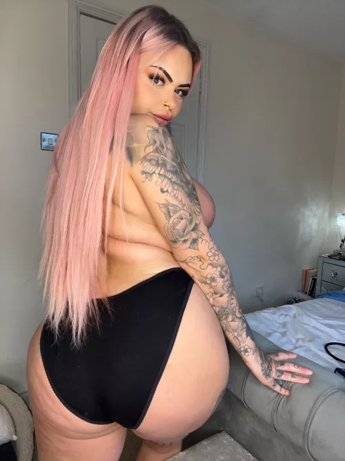 Long hospital shifts call for my most comfy panties by busty_nurse