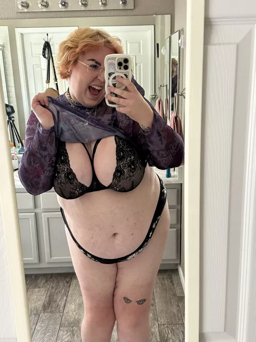 mind if i flash you ? 😉 by nicprincess