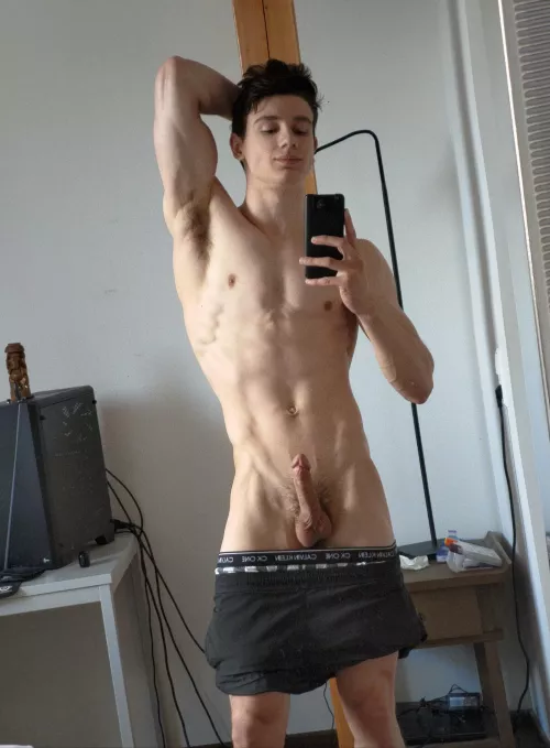 Woke up with a rock hard cock by leandavexx