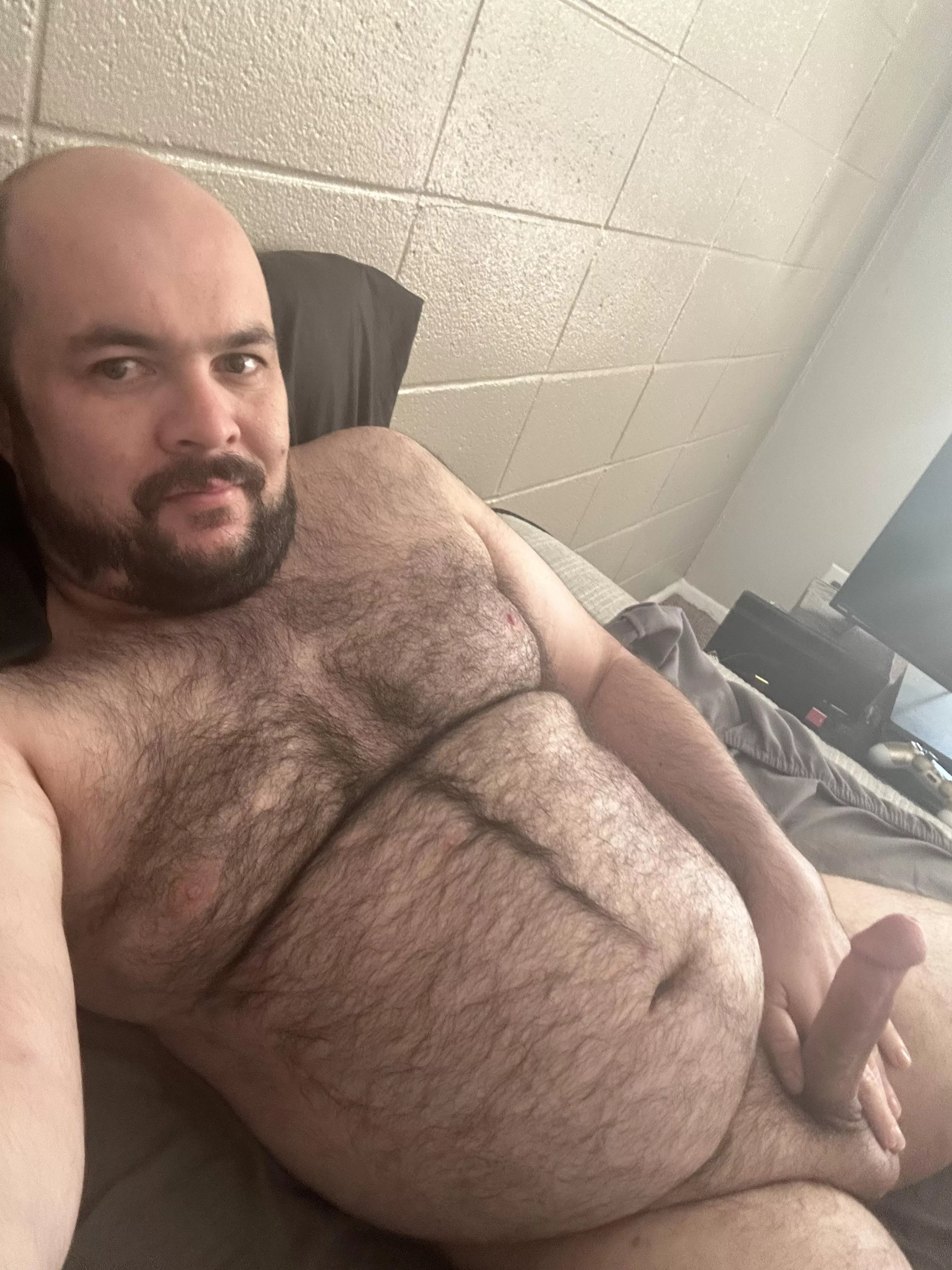 30 M. Slide in my DMs if I tickle your fancy! posted by VansCub14