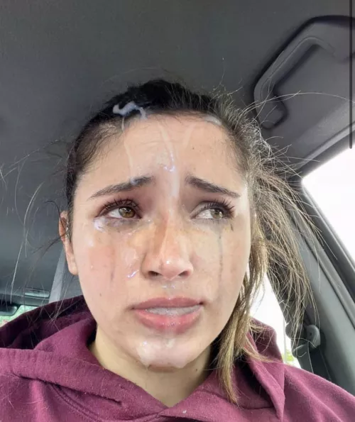 Any Idee who she is? Pls let me know by Character_Apricot_19