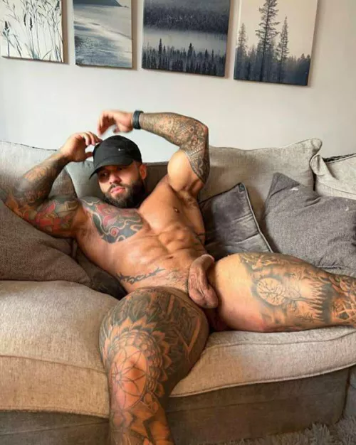 Chilling after a long day at work by VisibleGreenn