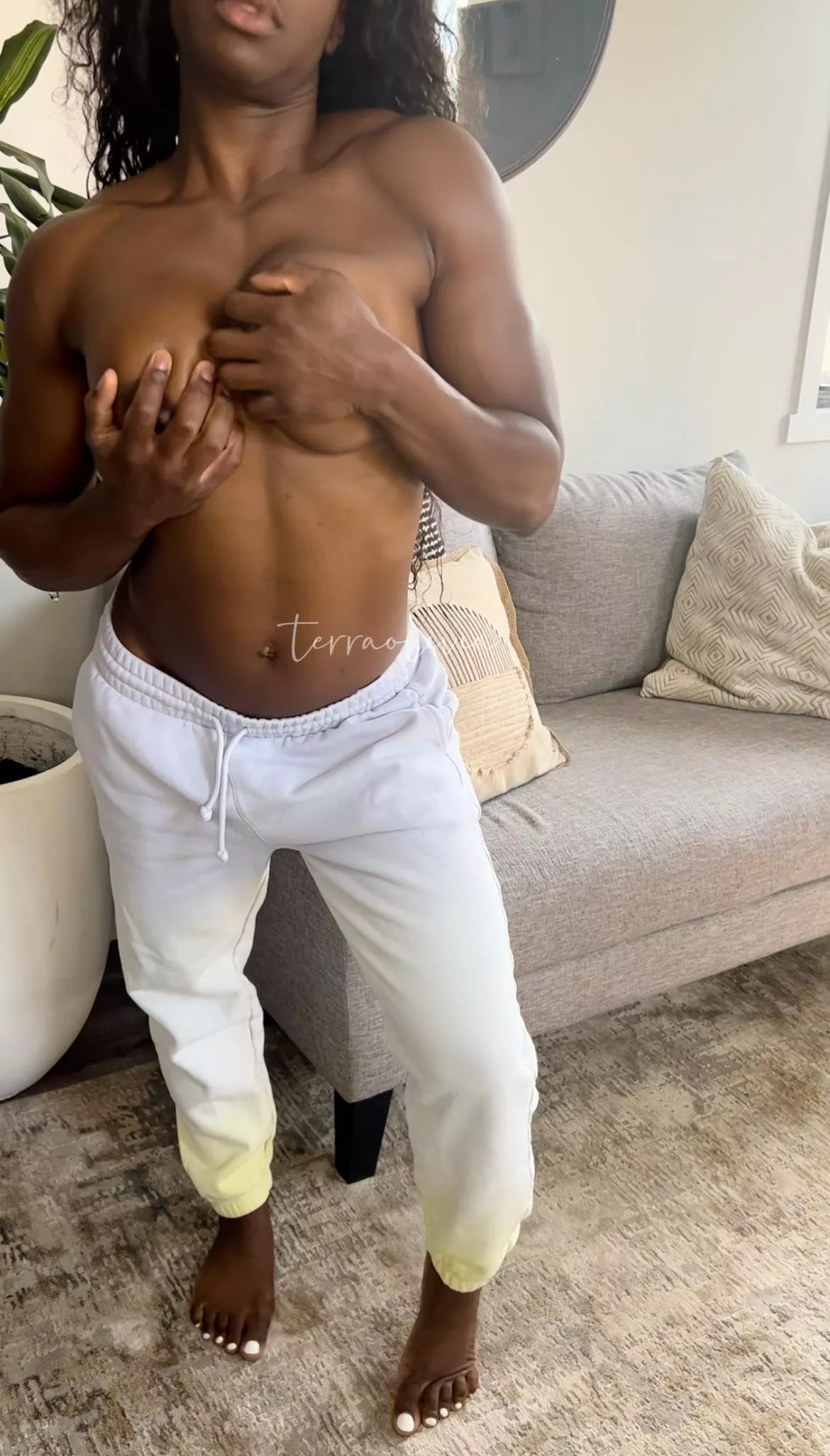 Hi baby posted by terraolivia