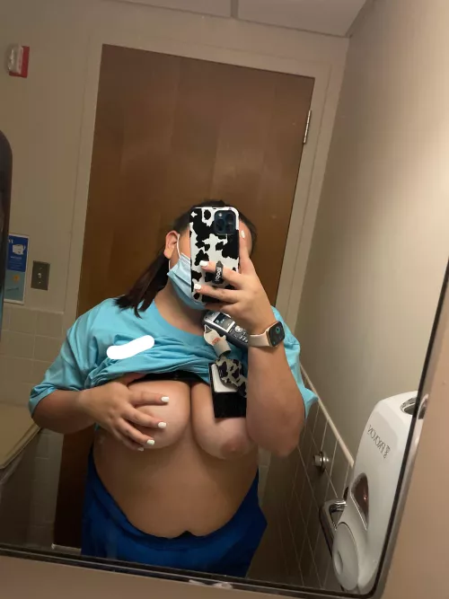 Hi I’m Tay and I’ll be your nurse today. How can i help you? 😘 by tayhayhay1