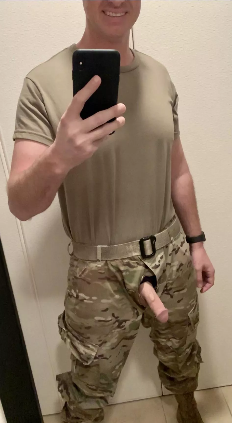 I still serve and I can serve any hole you’d like! posted by slashbanter