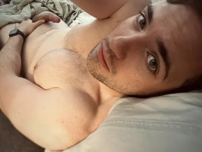 I want you to take the curve all night by RaegarSnow