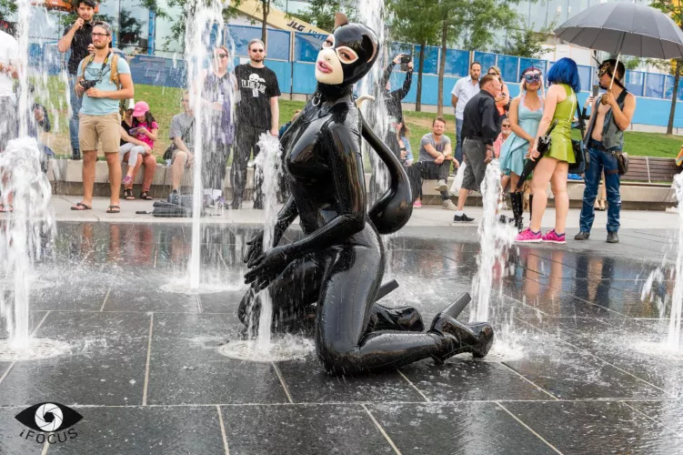 I’m flying to Montreal now for the Montreal Fetish Weekend. Lots of shiny adventures are coming up soon! 😎🥳 🍁 by Miss_Fetilicious