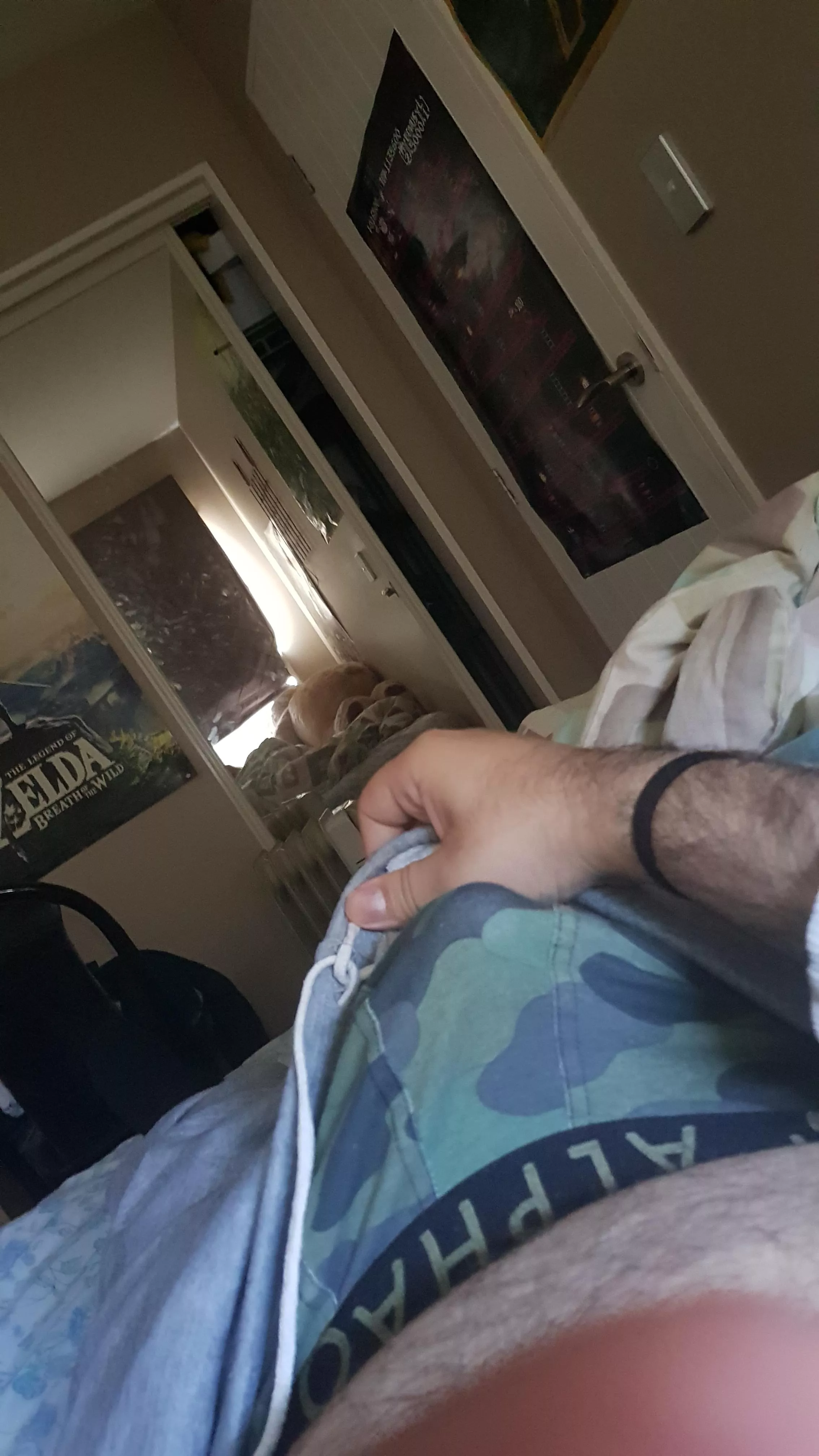 Little morning wood posted by Ibtis225