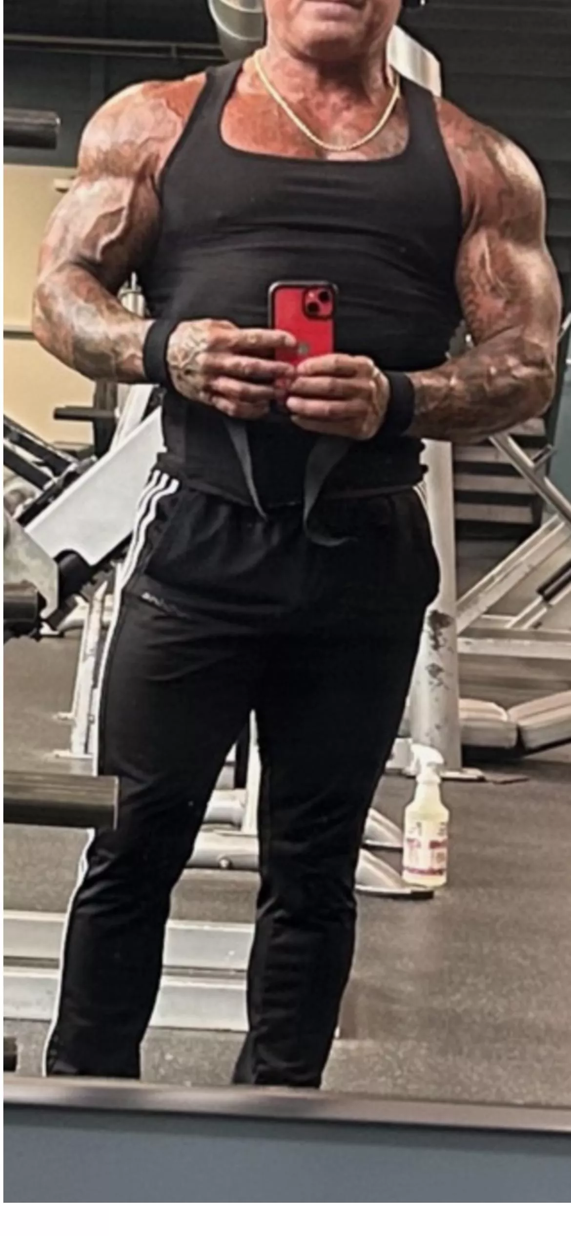 (M) Post Workout posted by MuscleStud1977