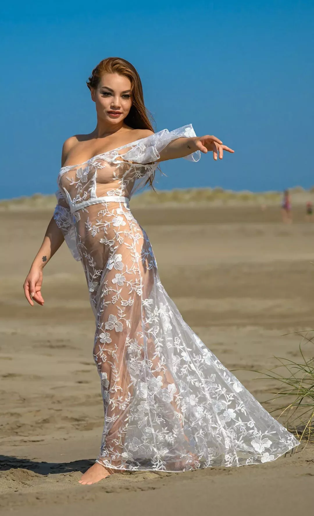 Nici Dee posted by Sea-Cheesecake-5527