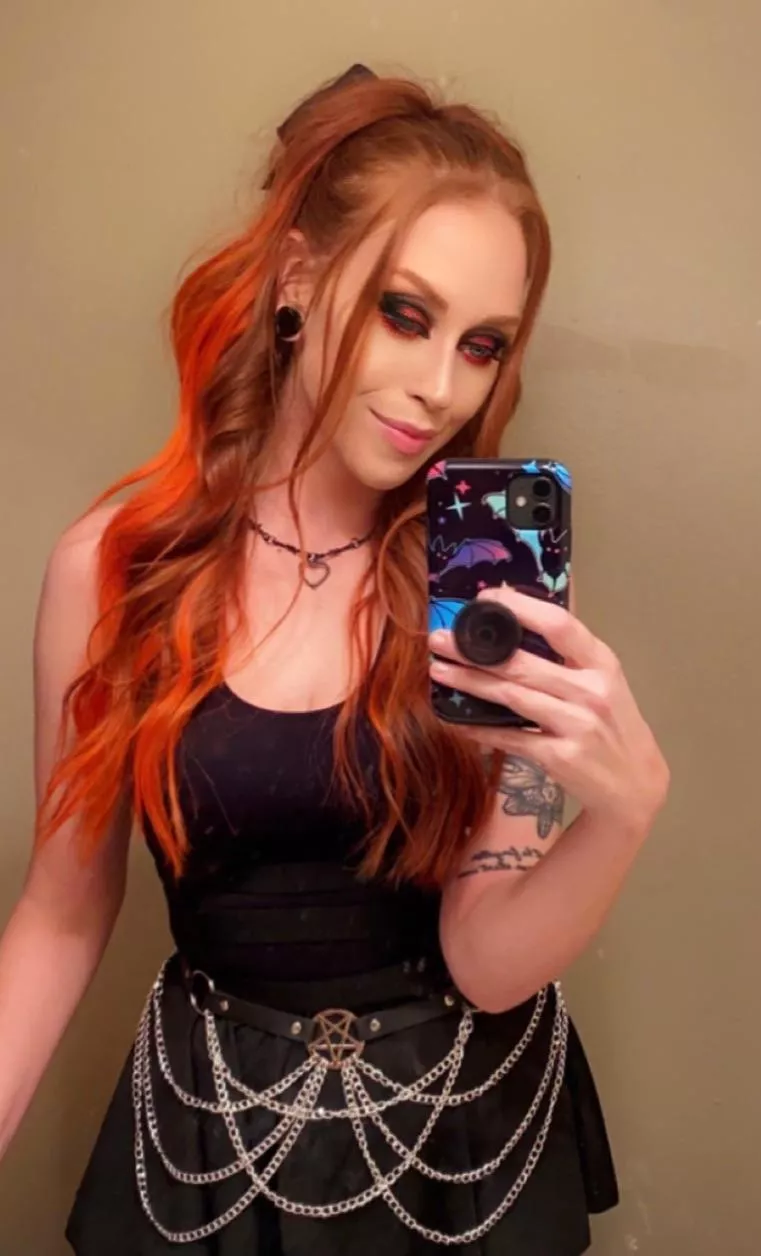 obsessed with body chains lately ❤️‍🔥 posted by istayyawayyyX