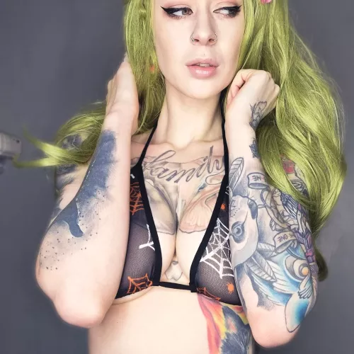 Old picture x by Teaseujamz