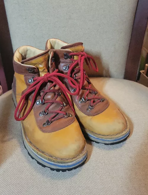 Red laces are a no go? by yourlefteyelid