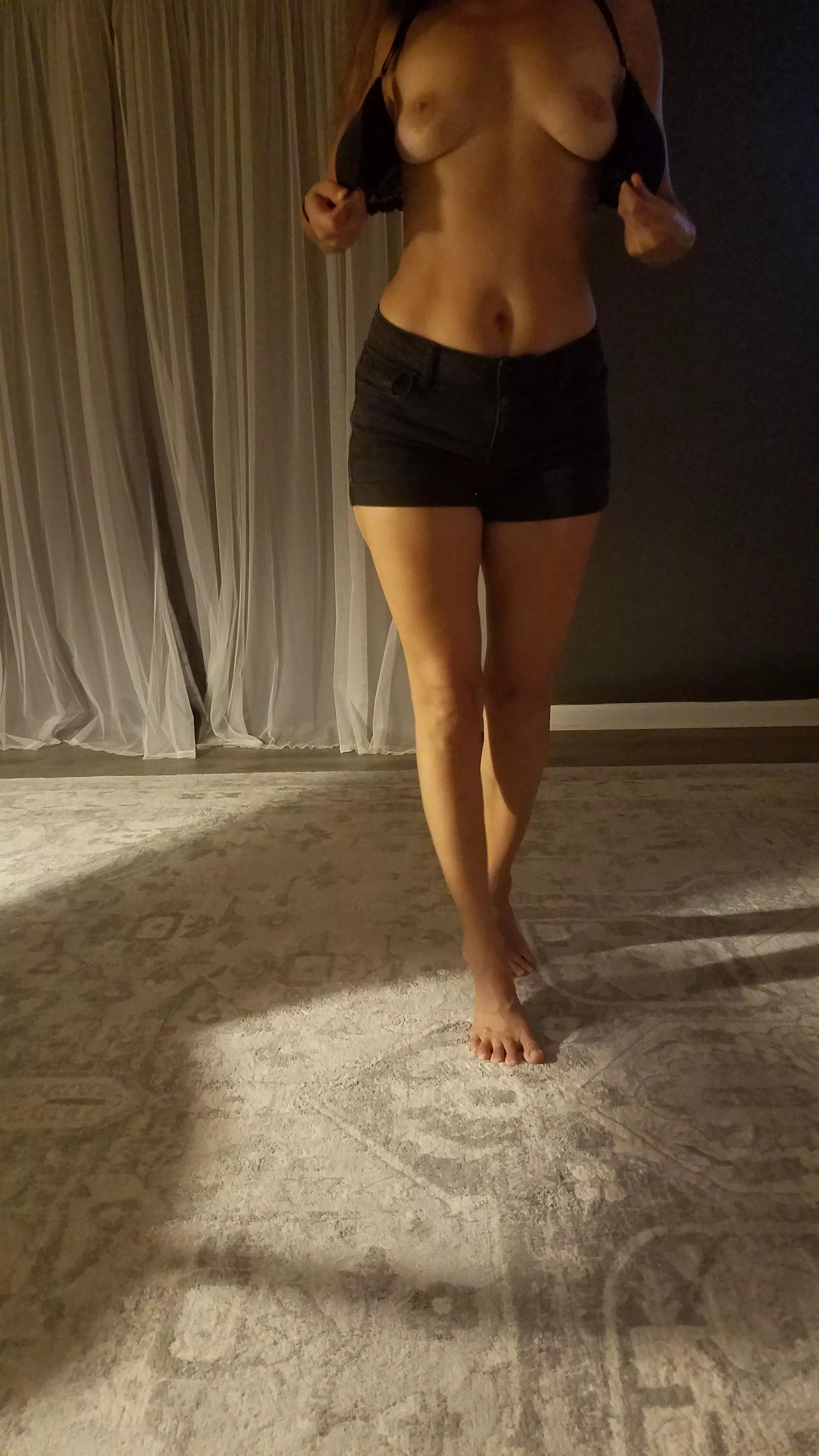 She's coming at you like this, what you doin? posted by thehitz04