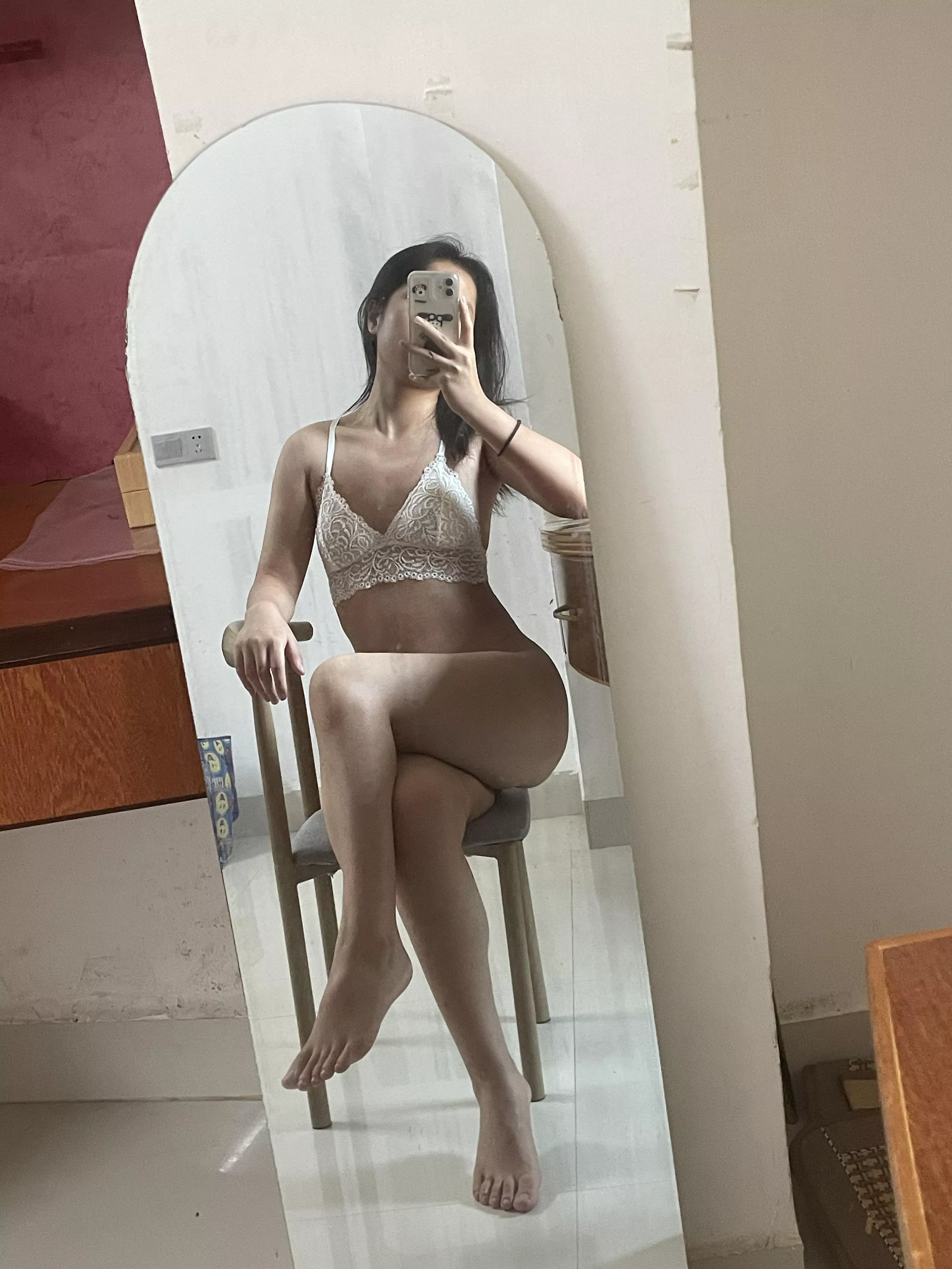 The things we could get up to in an empty room posted by alittlesweetplum