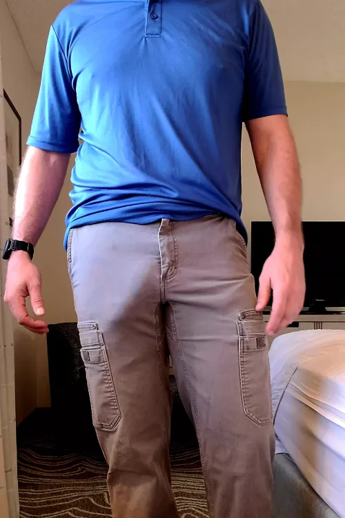 Why's the receptionist always giving me an extra look? by BrakLovesBeans