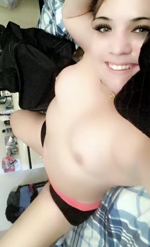 Your favorite SUPER fetish friendly & kinky bratty bully is offering brutal domination/humiliation😈 I do custom [vid] super [fet] friendly😇 [dom] sessions, [cam] [sct] & [pss] items, sessions & custom/Dropbox vids! [sext] [pty] [rate] [ by findombaby6969