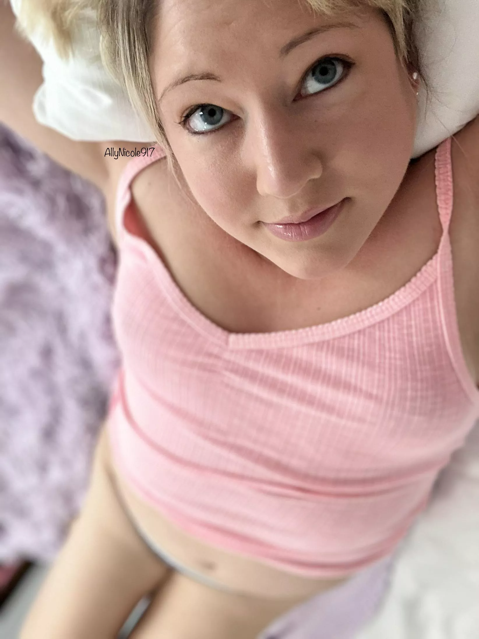 Blue eyed mama lounging around 🥰 posted by AllyNicole917