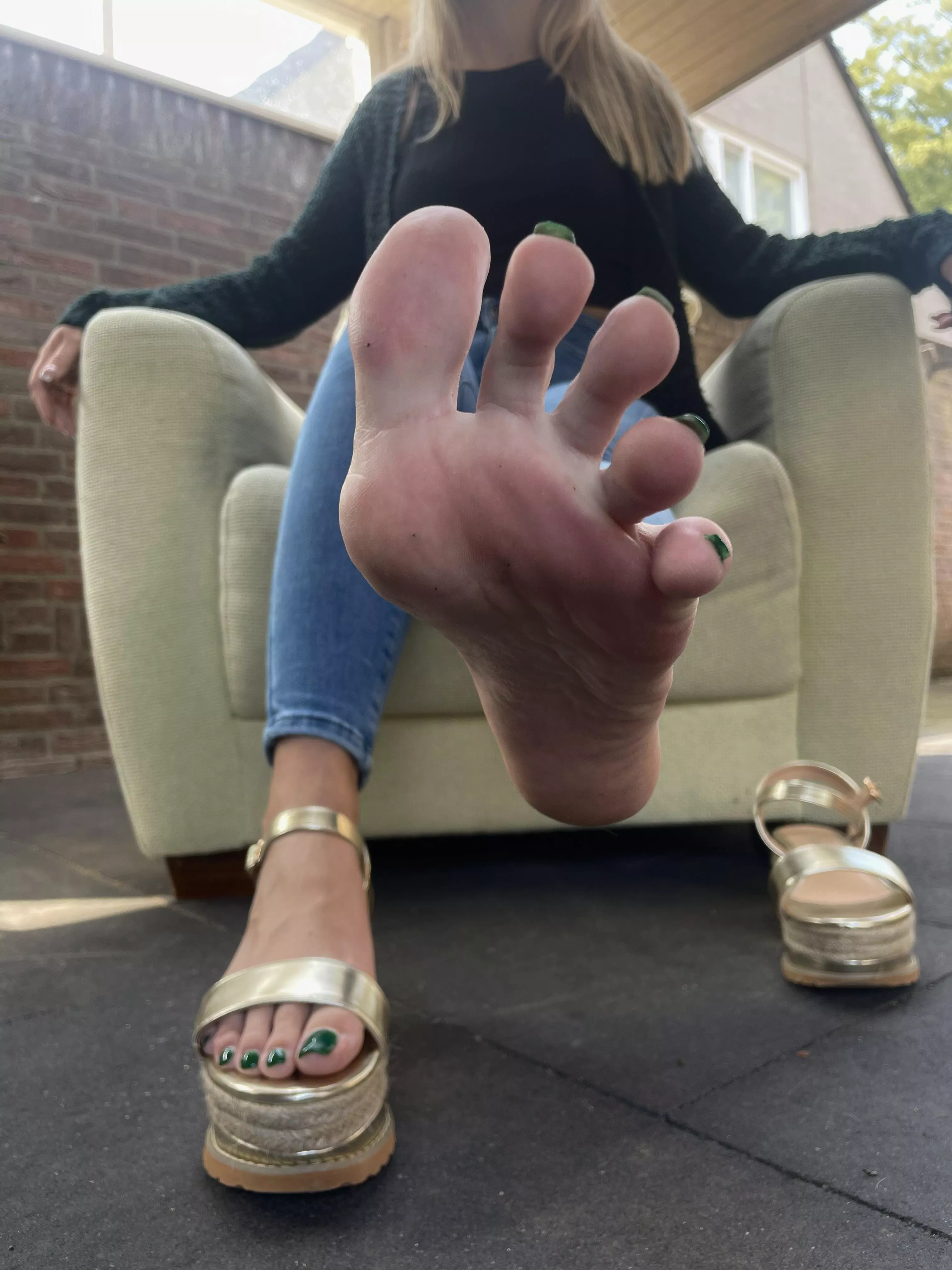 Clean them for me 👅😈 posted by Leslyfeet