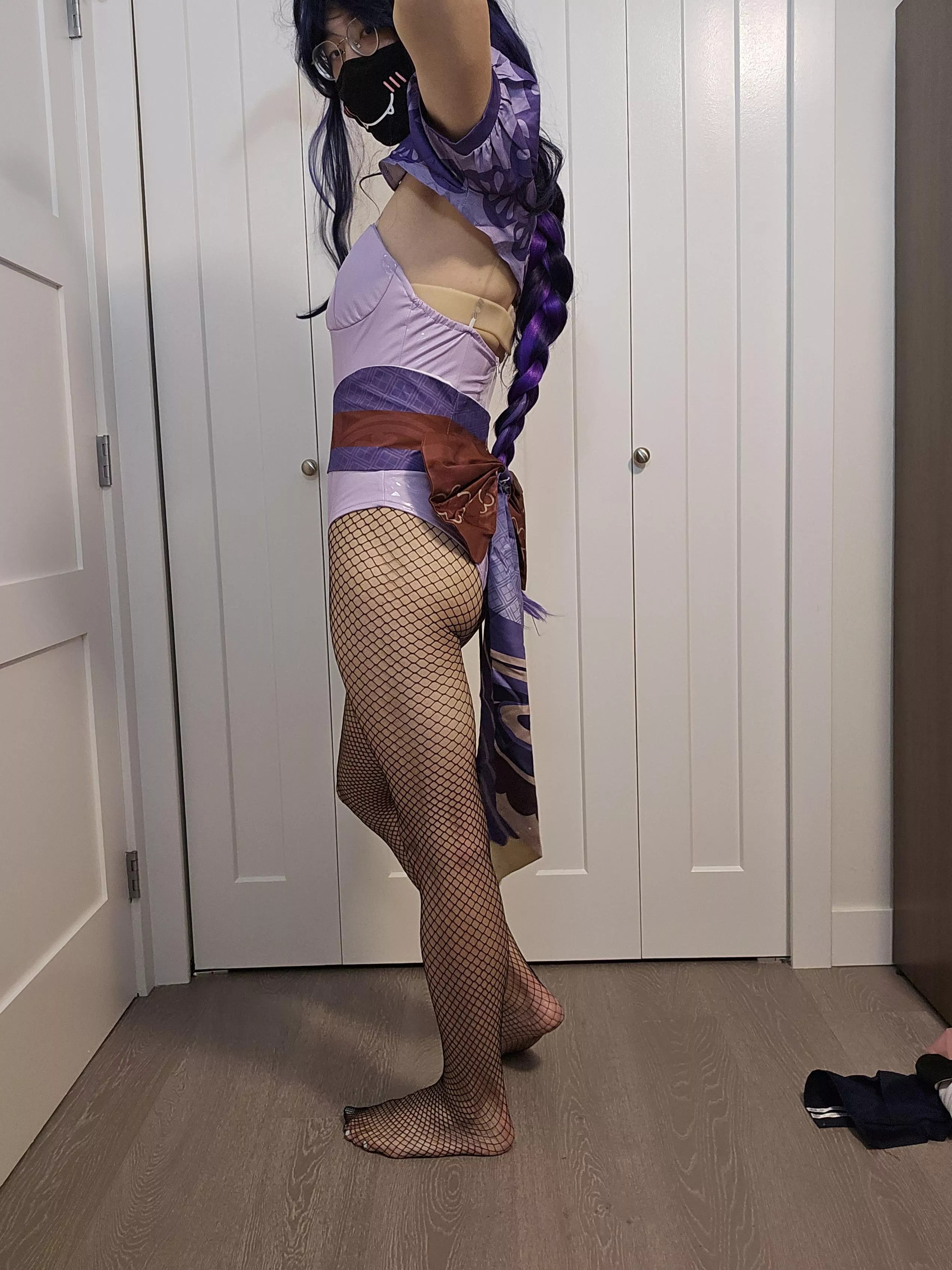 everybody loves bunnies right posted by notforpornsweartogod