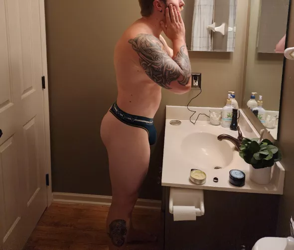 Getting ready for an interview, wish luck! by aaronkuran