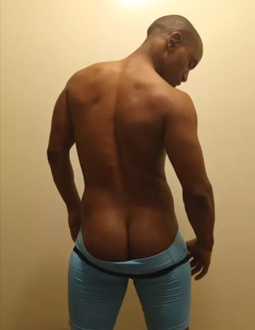 Hard work definitely pays off. 👍🏾 by legionivory