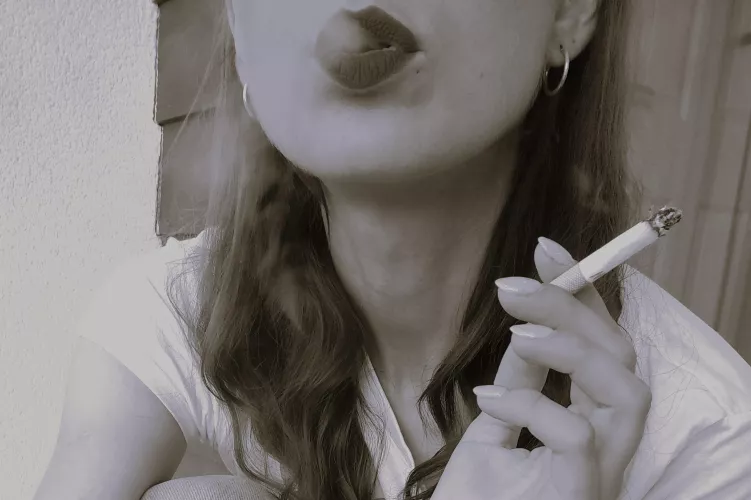 How's this for a new desktop wallpaper by AnnMillieWorld