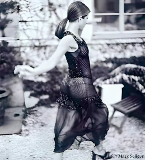 Jennifer Aniston by ChelsFreak99