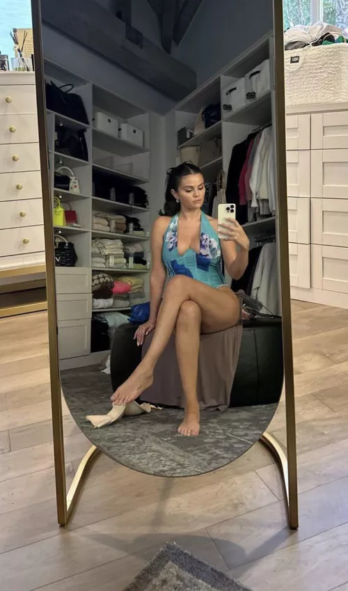 Selena Gomez by SadBid2941