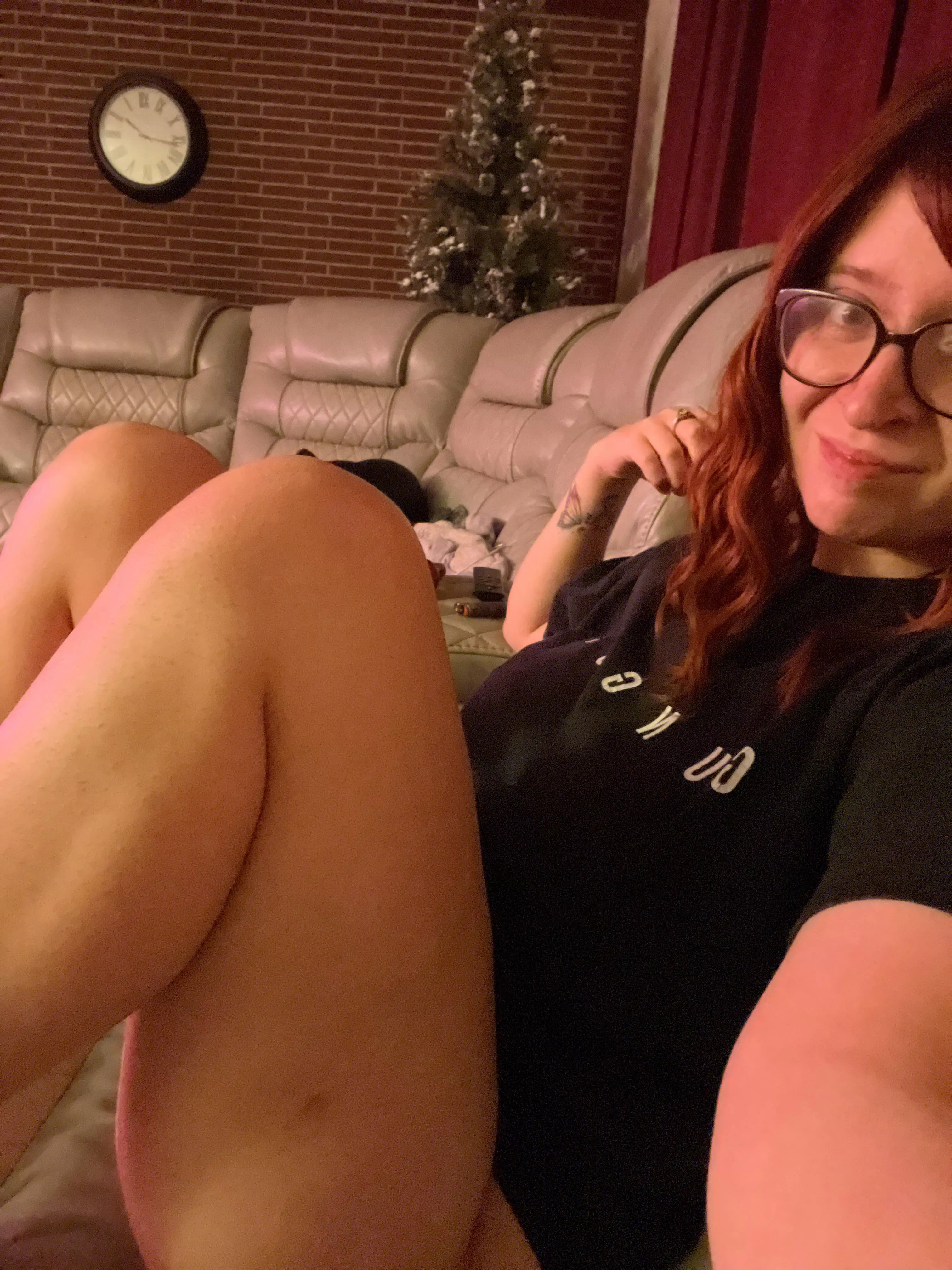 Should I spread them? @r3dhotmommy posted by Key-Lynx5725