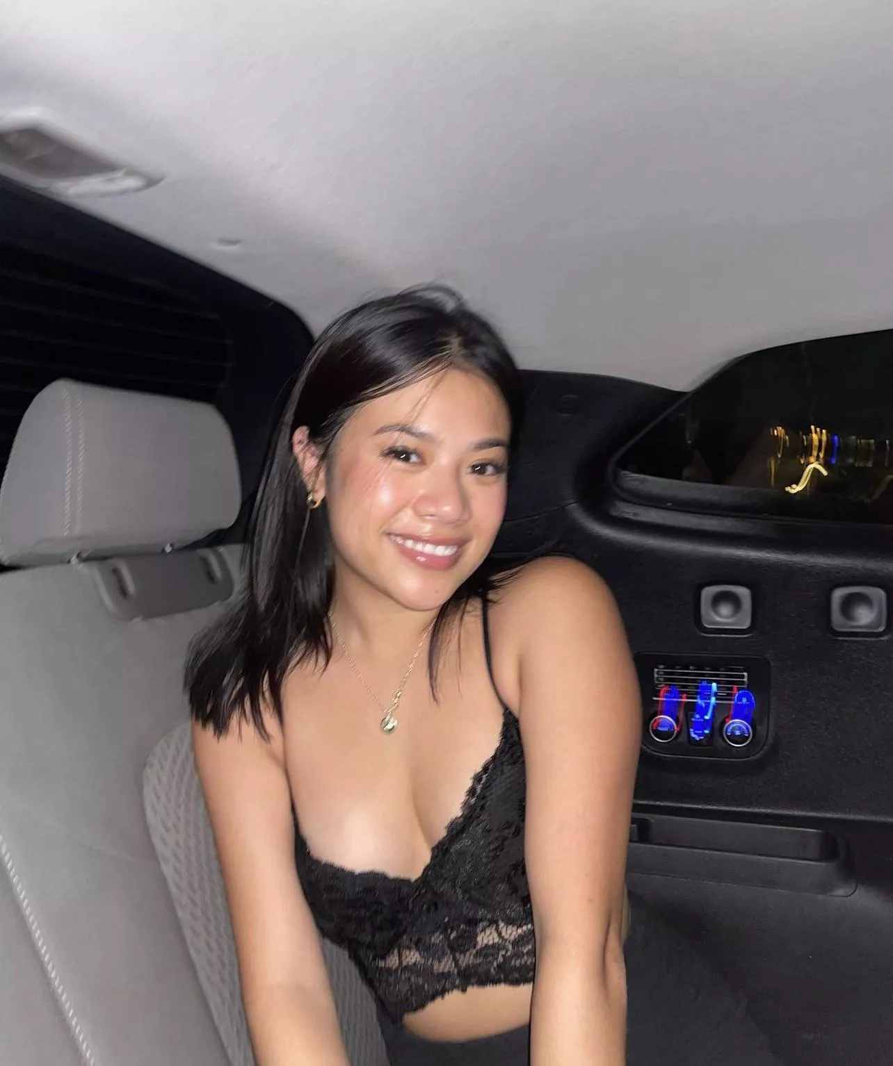 such a nice top posted by zesty_demonsrr