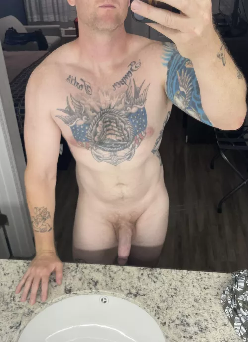 [32] This hotel lighting was on point by Death_2_DadBods