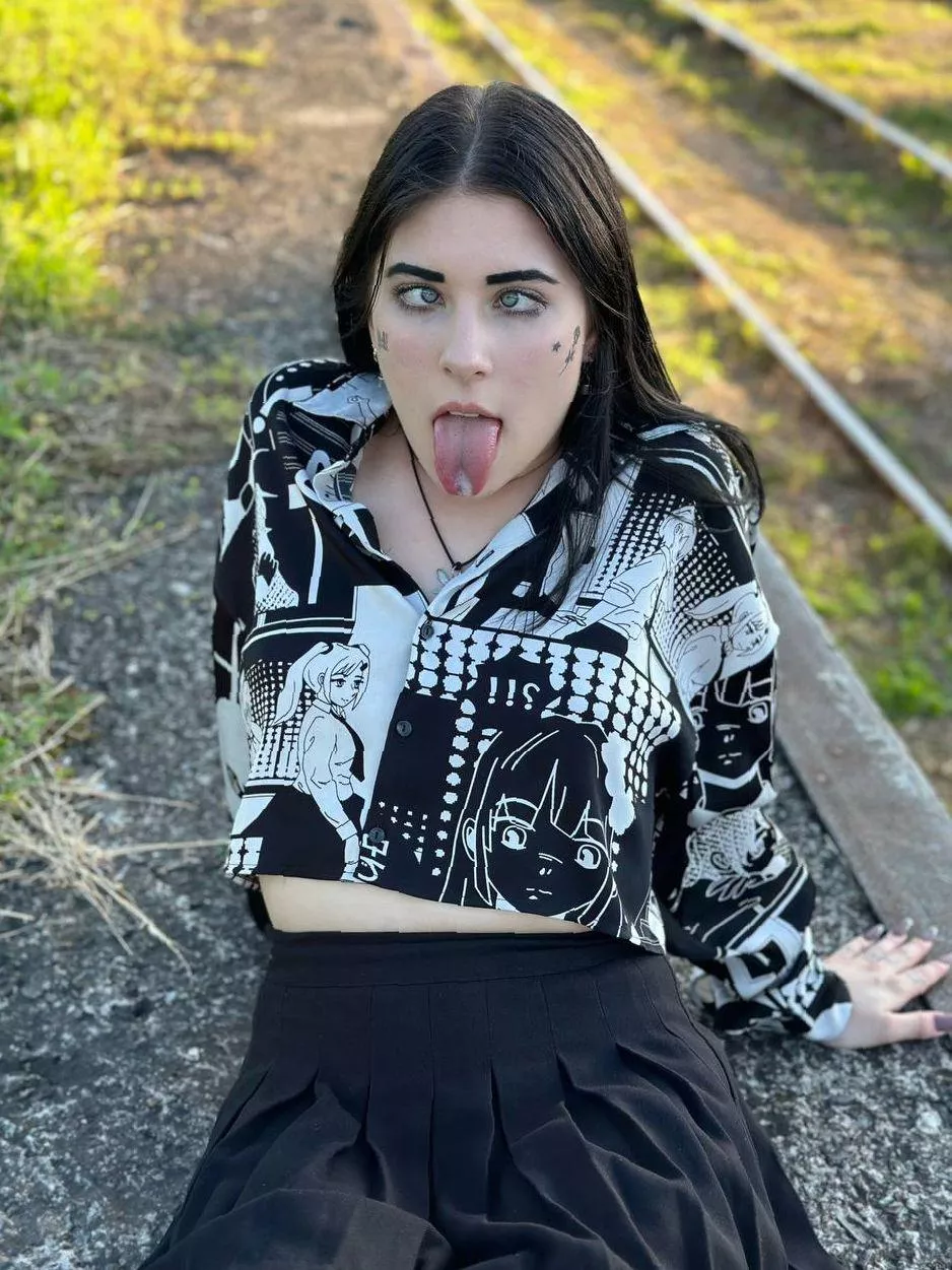 All I need is a load on my face :) posted by plushsesam