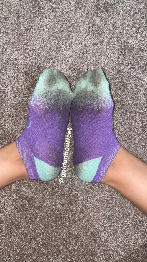 Best toe prints in town😈 by goldenhourfeet