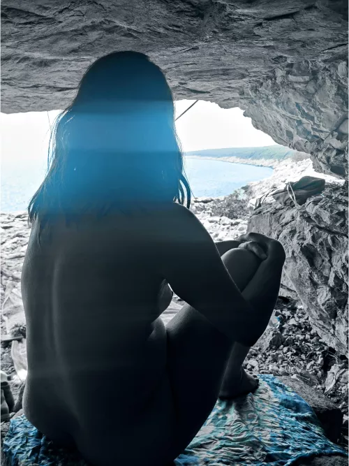 Deep blue sea by garrthes