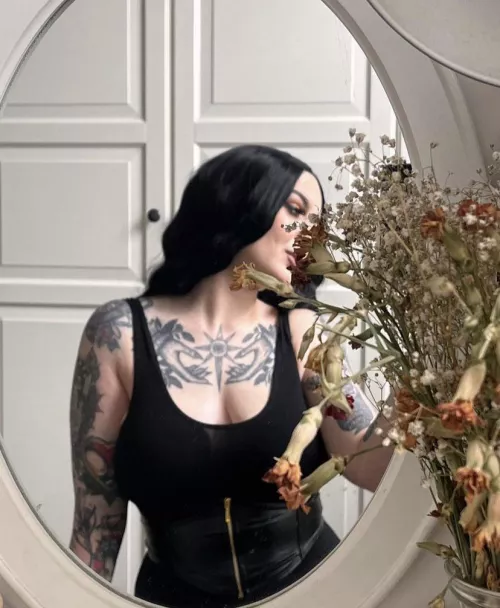 Did you like leather by MistressAlexmess