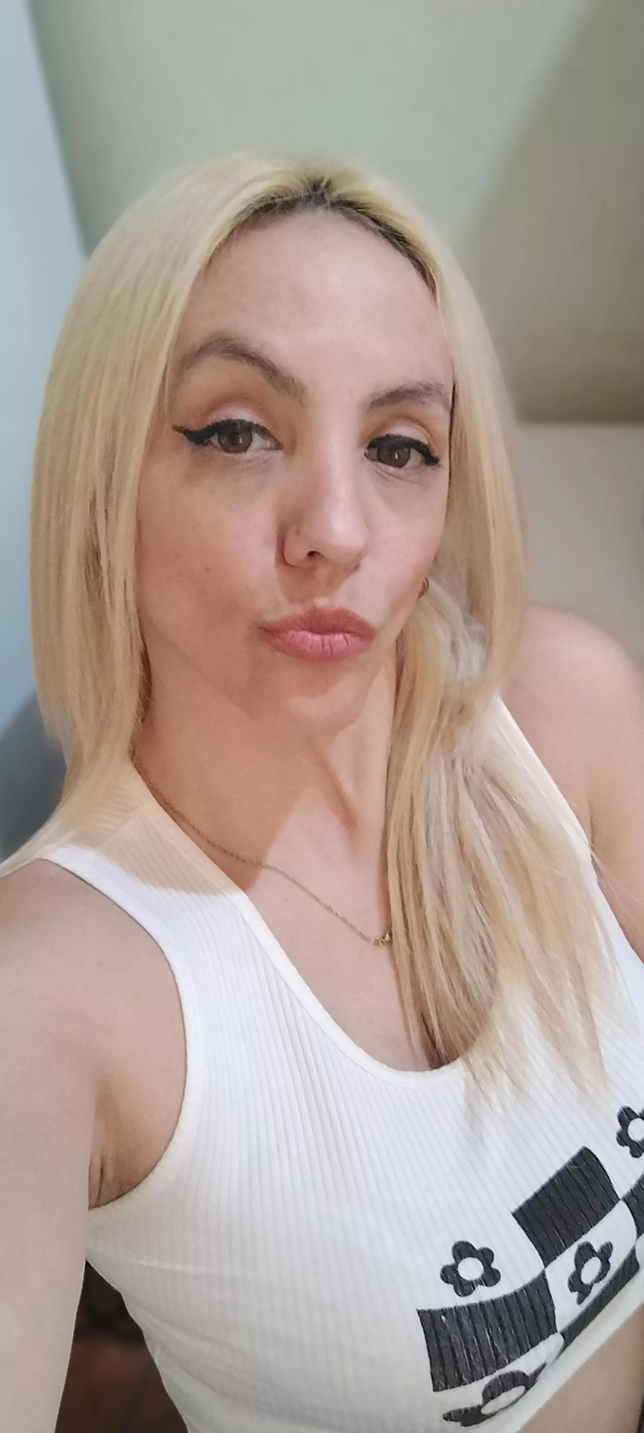 Do you want to have fun with me?💋 posted by OddBuddy4756